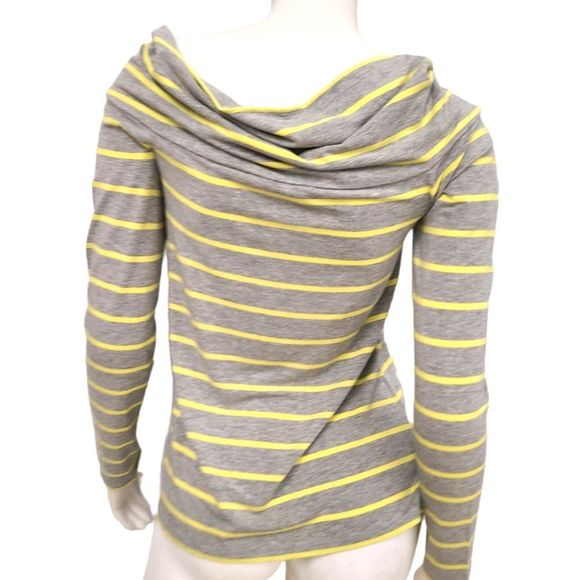 New with Tags Banana Republic Striped Cowel Neck Top size Med - Picture 4 of 6